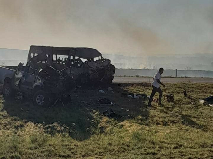 DOS FALLECIDOS Y HERIDOS DE CONSIDERACIÓN EN ACCIDENTE VIAL