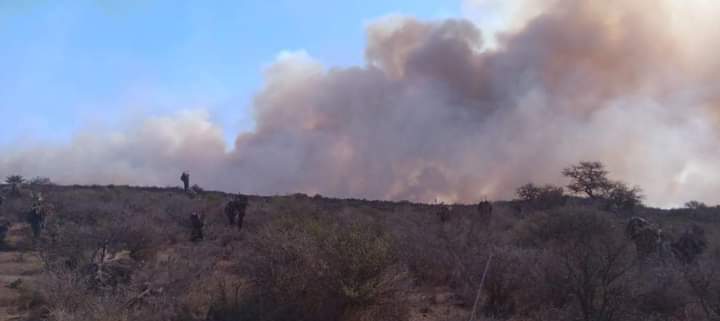 BOMBEROS DE RÍO TERCERO COLABORAN EN SAN PEDRO Y  TRABAJAN EN UN INCENDIO EN MONTE GRANDE
