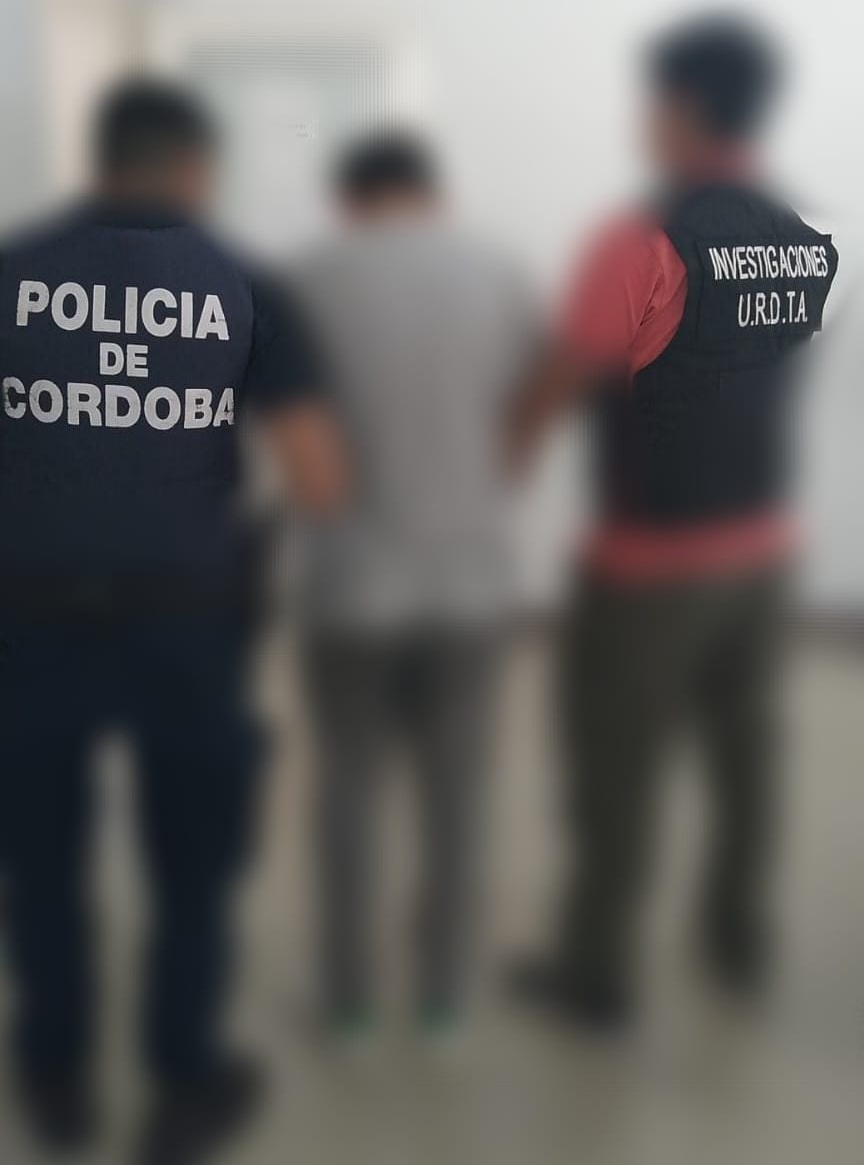 PARTE POLICIAL:  MASCULINO FUE DETENIDO POR LESIONES LEVES CALIFICADAS, VIOLACIÓN DE DOMICILIO AMENAZAS CALIFICADAS Y DAÑO