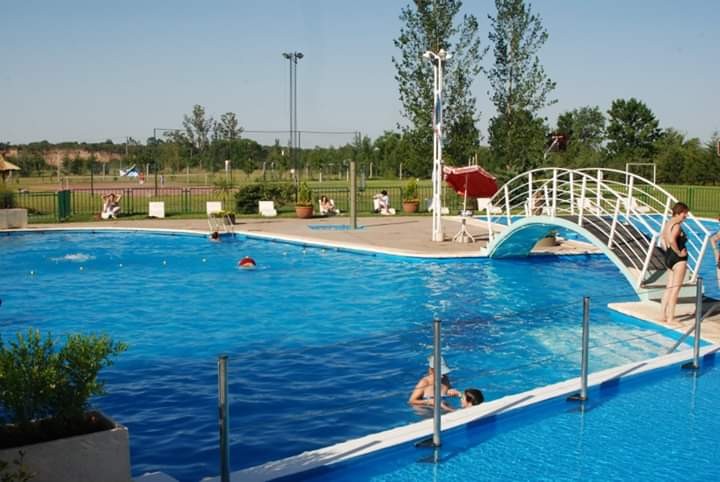 AGEC anunci&oacute; la apertura de temporada en su predio con la Inaguraci&oacute;n de la pileta