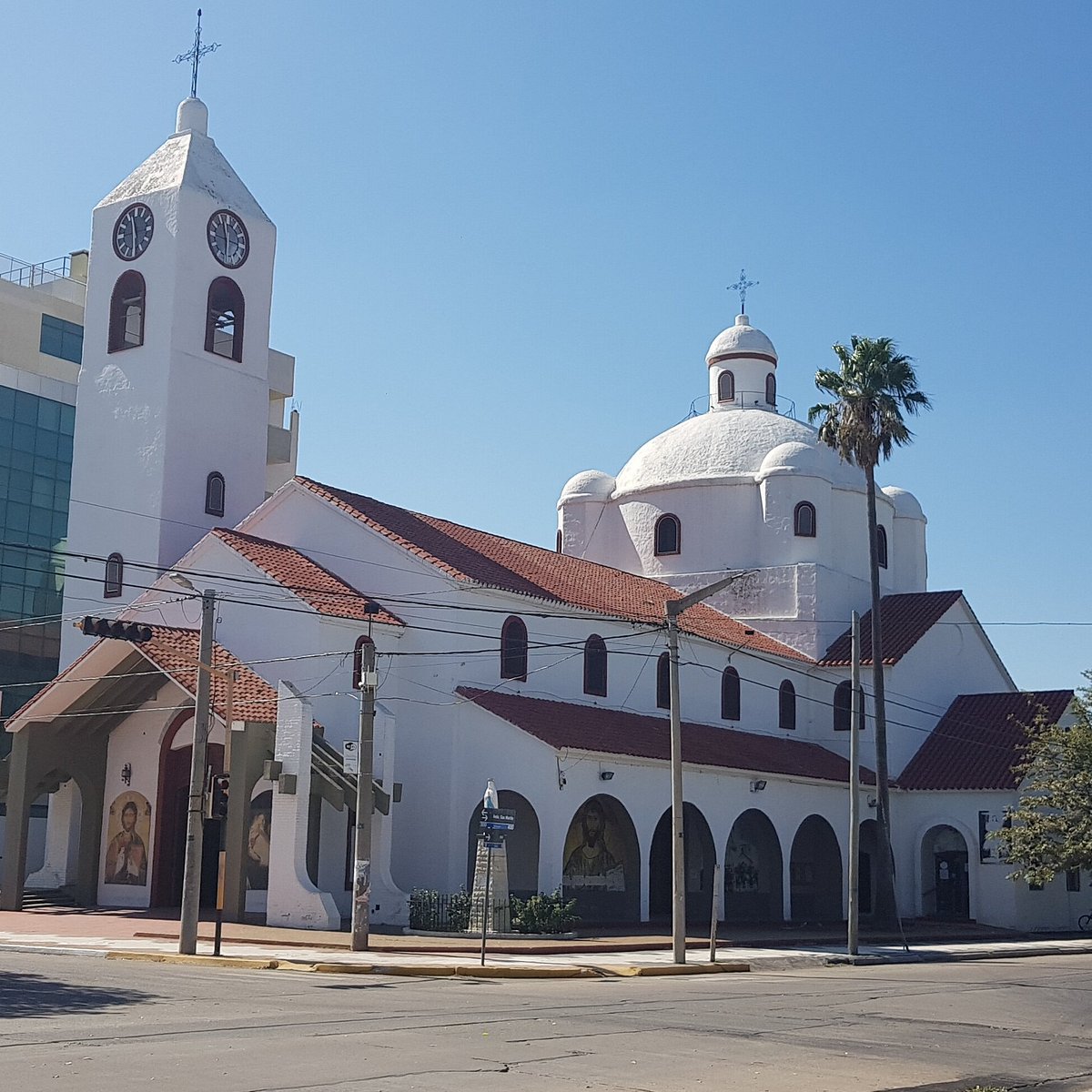 MAÑANA HABRÁ MISAS EN LA PARROQUIA DE LOURDES Y EN LA GRUTA DE LA ROSA MÍSTICA