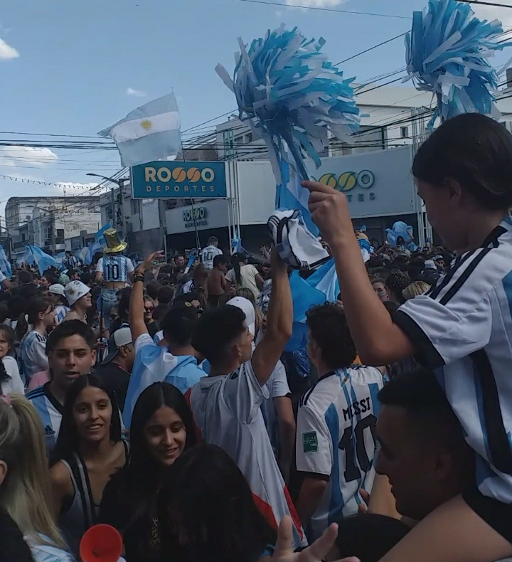 MÁS DE 6000 PERSONAS SE CONCENTRARON EN EL CENTRO DE LA CIUDAD