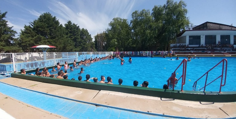 CLUB CASINO ABRE SU TEMPORADA DE PILETA ESTE MIÉRCOLES