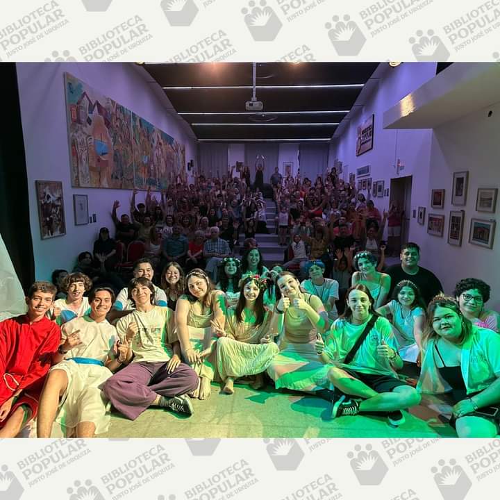 VIVIANA RAED: HA SIDO UN AÑO INCREÍBLE QUE HA PUESTO AL ARTISTA EN ONDA PROPUESTA Y NO PROTESTA