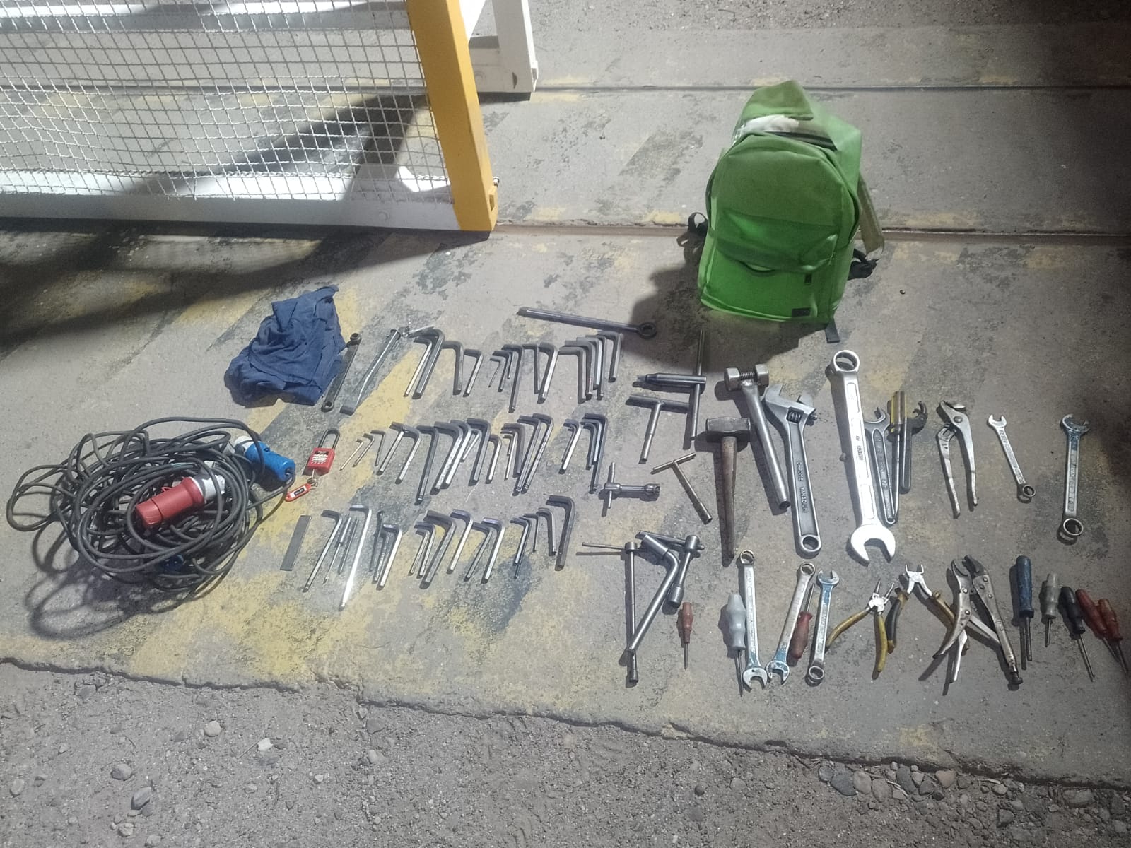 PARTE POLICIAL: ROBO Y RECUPERO DE ELEMENTOS SUSTRAÍDOS